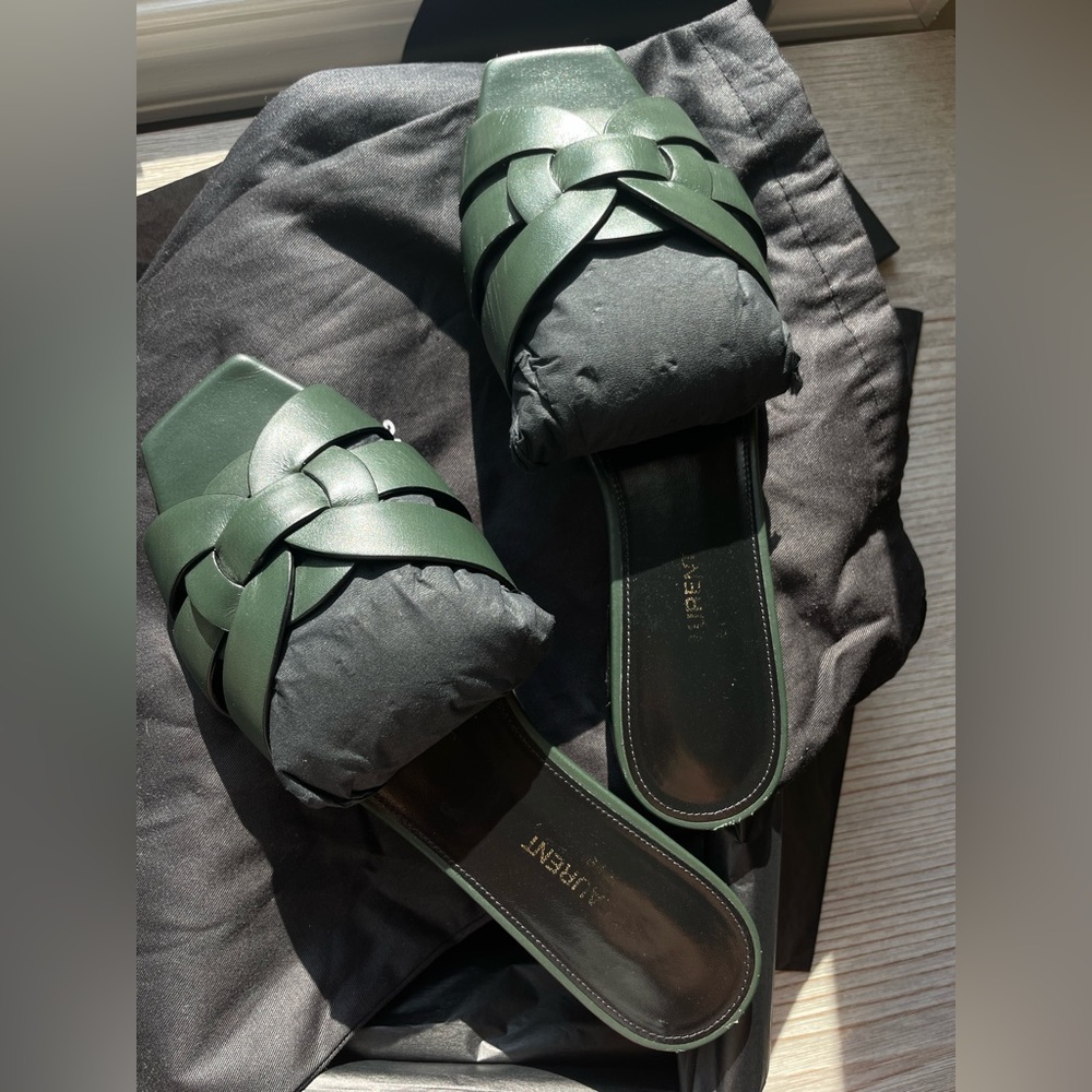 TRIBUTE MULES IN SMOOTH LEATHER
